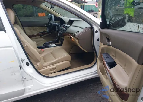 2008 Honda Accord 2.4 Ex-L z USA, uszkodzony, nr VIN 1HGCP26888A003978